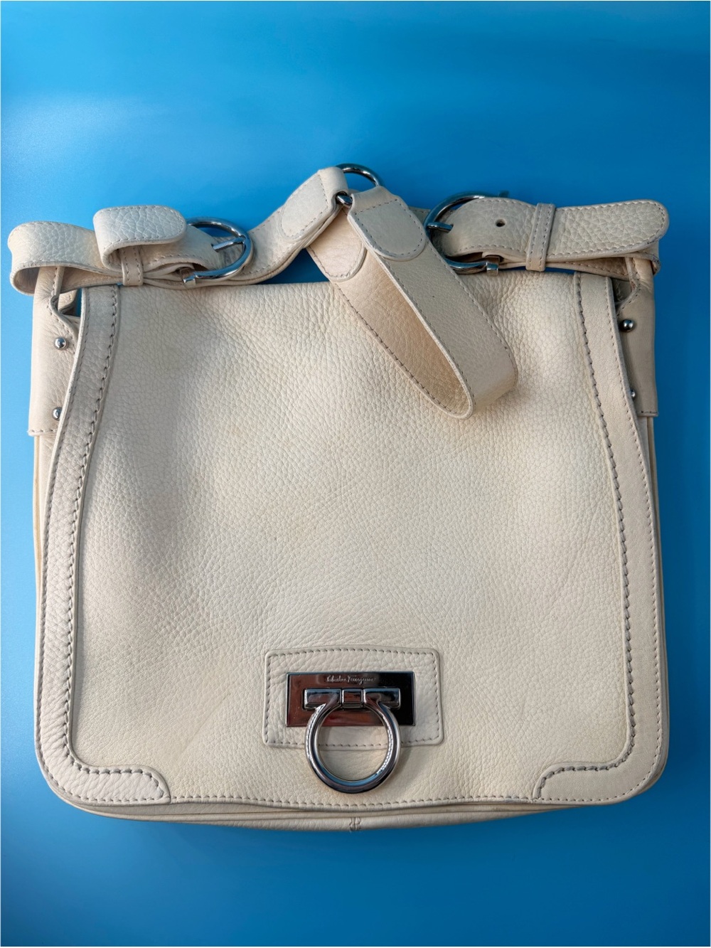 Salvatore Ferragamo Gancini Leather Flap Shoulder Bag Silver Hardware Cream - Picture 2 of 15